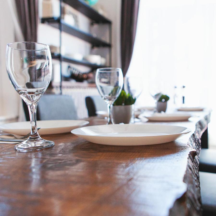 Hip Heritage Main Floor Flat In Downtown District Belleville Ngoại thất bức ảnh
