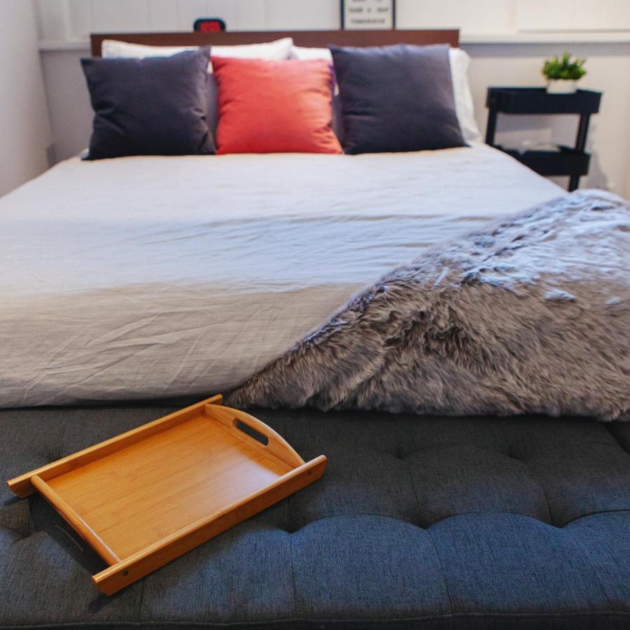 Hip Heritage Main Floor Flat In Downtown District Belleville Ngoại thất bức ảnh